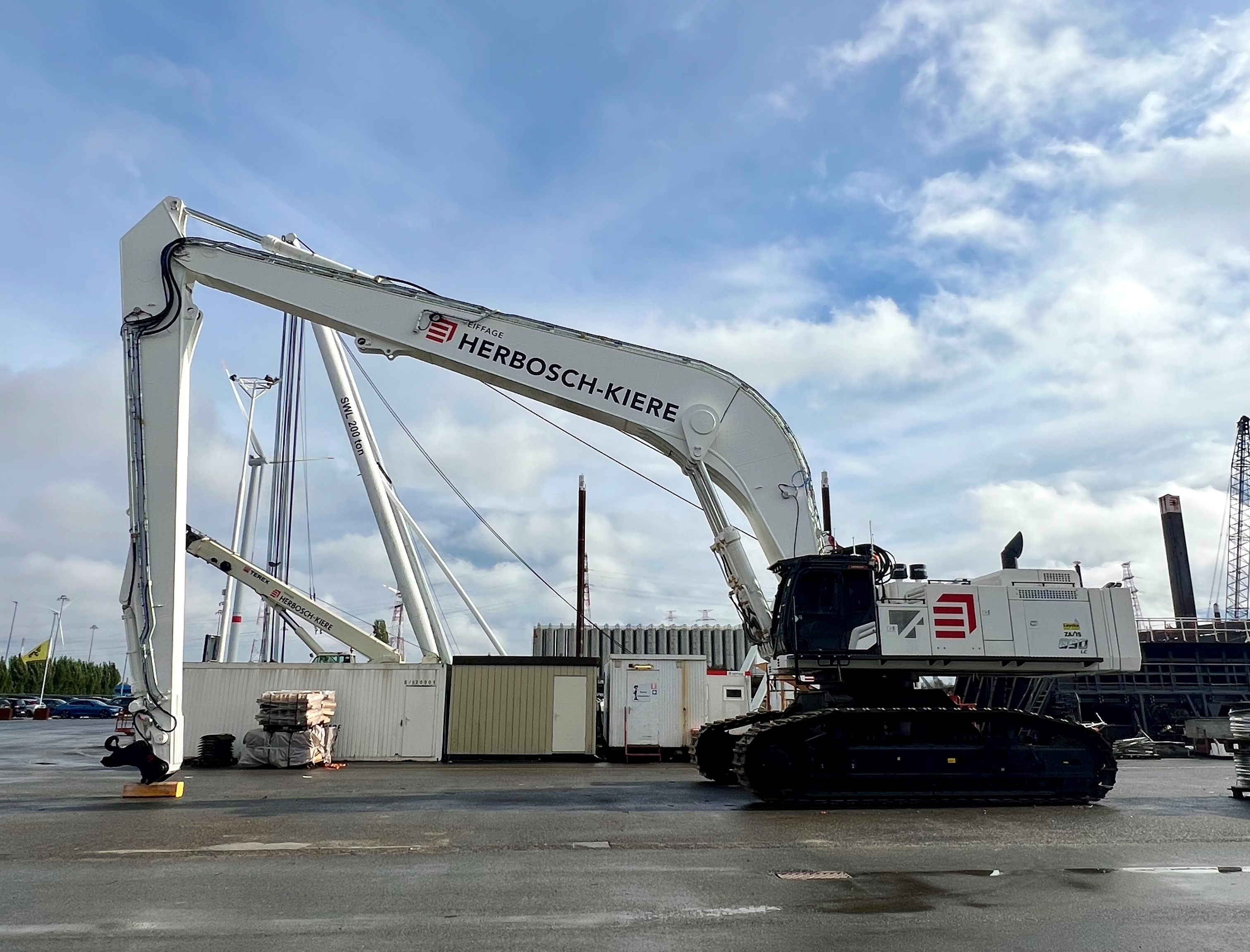 Nieuwe kranen voor HK - Herbosch-Kiere